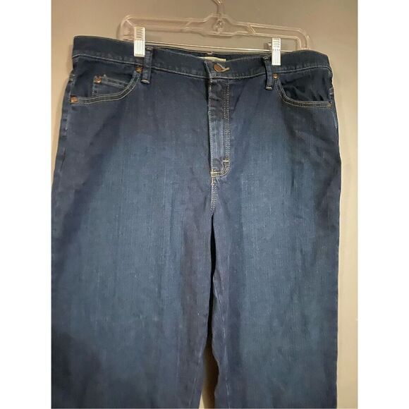 Lee Dark Wash Relaxed Straight Leg Pants Size 16 Long - Picture 4 of 8